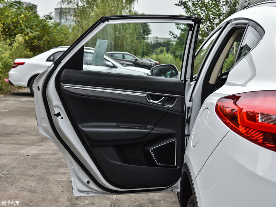 2016ۺGS (yu)Ű 1.3T DCTI