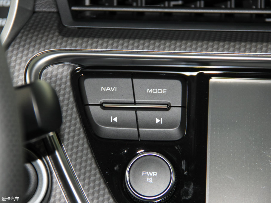 2016ۺGS (yu)Ű 1.8L DCTI(lng)