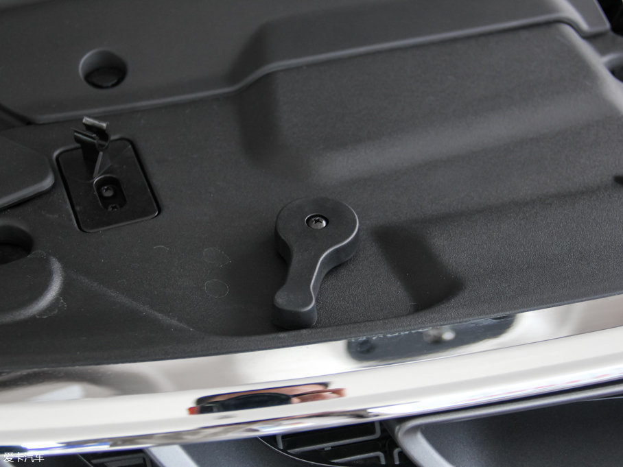 2016ۺGS (yu)Ű 1.8L DCTI(lng)