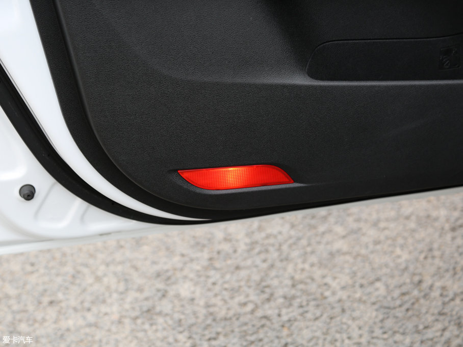 2016ۺGS \Ӱ 1.8L քI