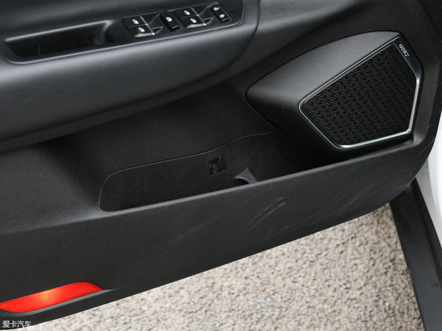 2016ۺGS \Ӱ 1.8L քI