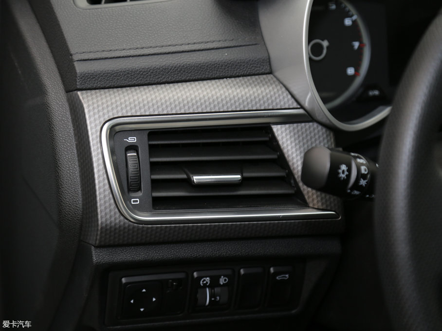 2016ۺGS \Ӱ 1.8L քI