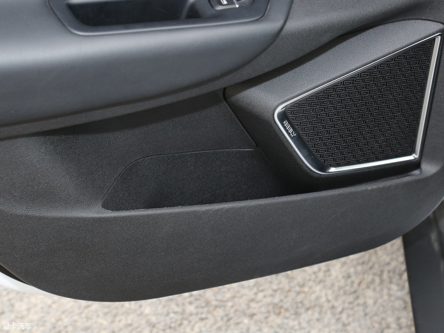 2016ۺGS \Ӱ 1.8L քI