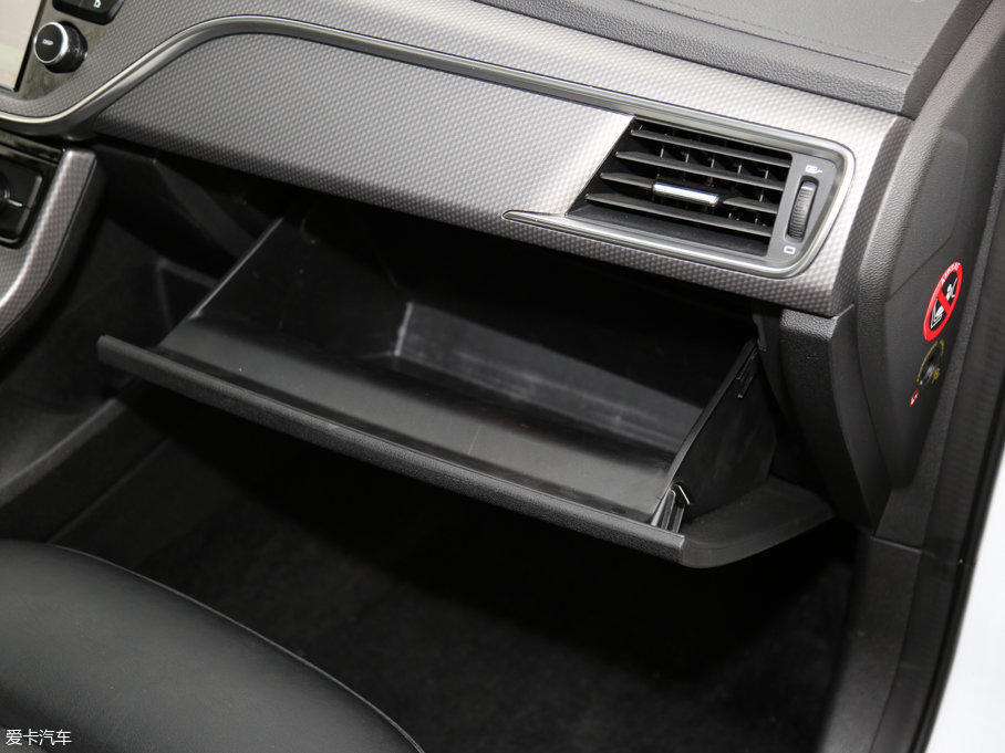 2016ۺGS \Ӱ 1.8L քI