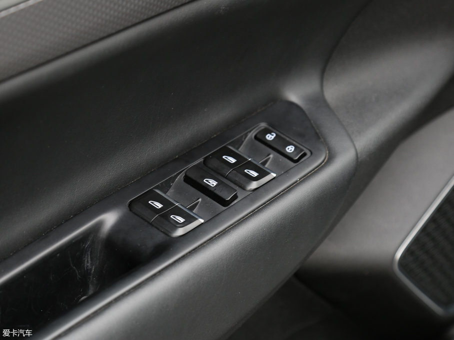 2016ۺGS \Ӱ 1.8L քI