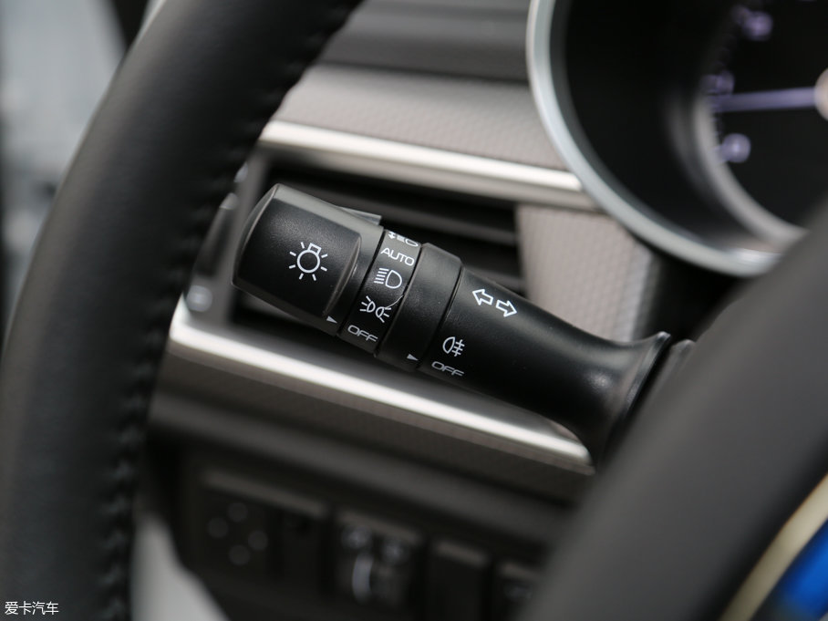 2016ۺGS \Ӱ 1.8L քI