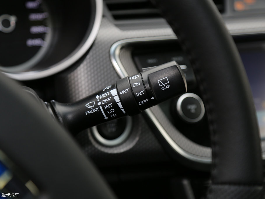 2016ۺGS \Ӱ 1.8L քI