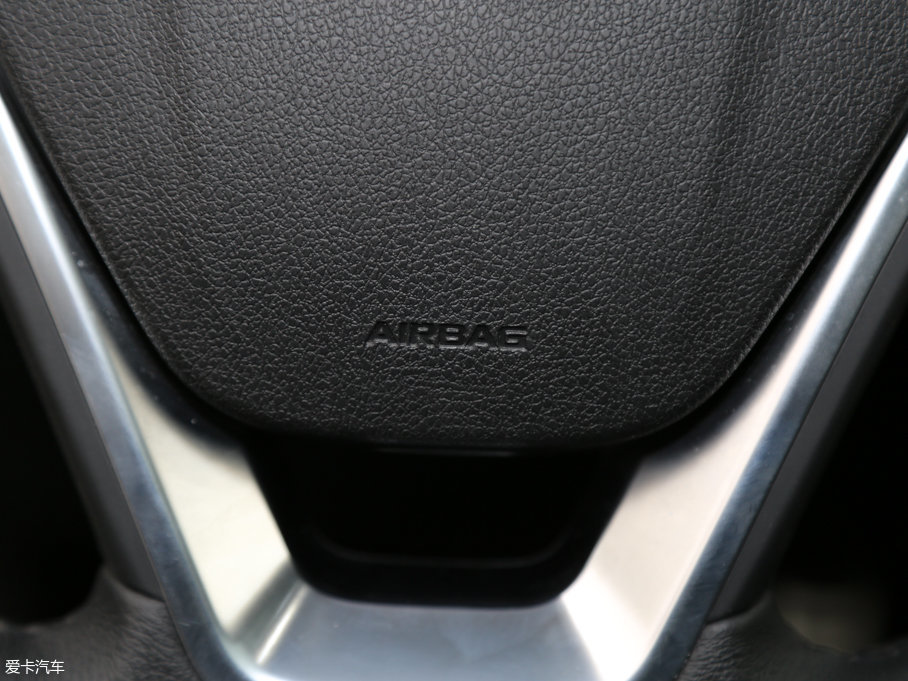 2016ۺGS \Ӱ 1.8L քI