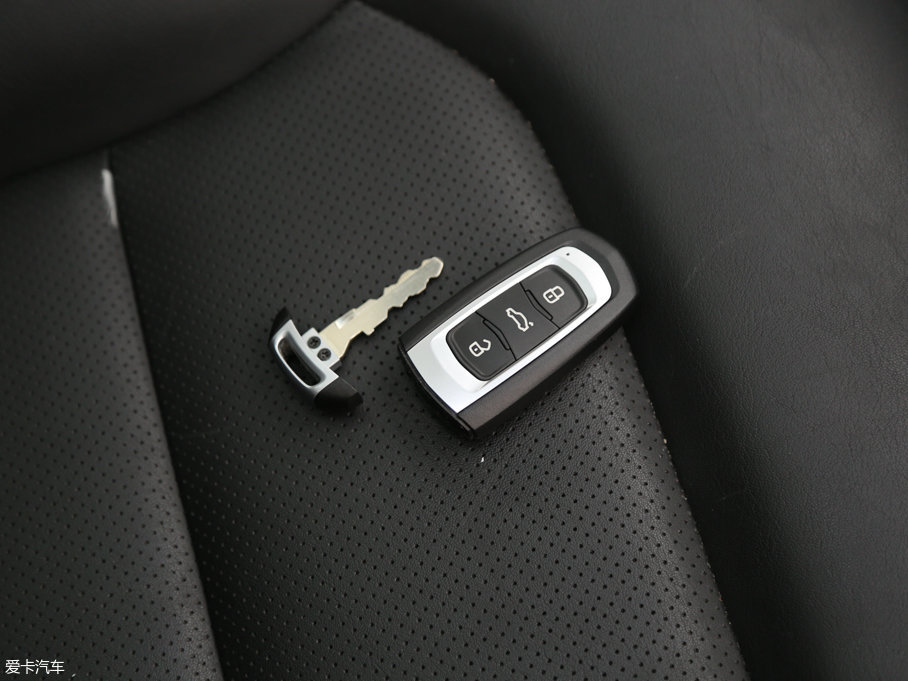 2016ۺGS \(yn)(dng) 1.8L ք(dng)I(lng)