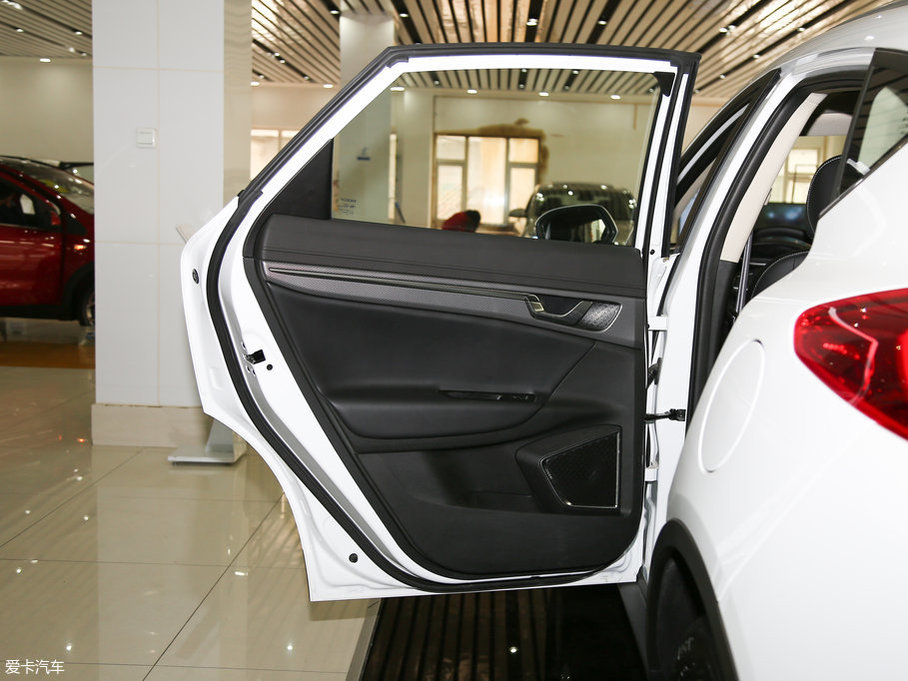 2016ۺGS \Ӱ 1.3T քI