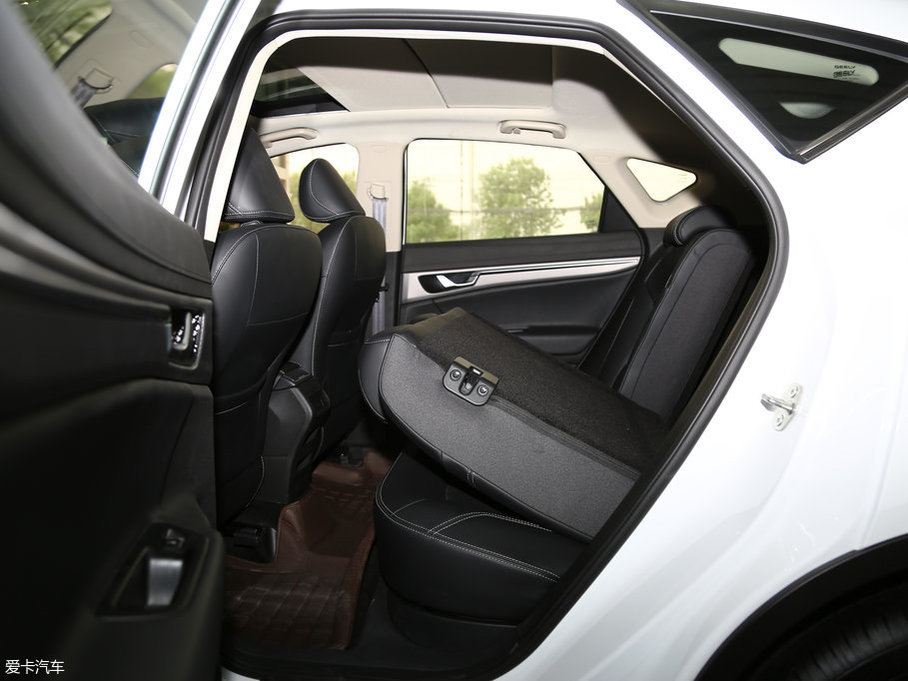 2016ۺGS \Ӱ 1.3T քI