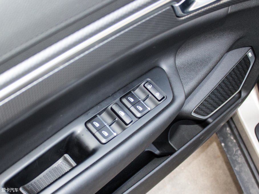 2016ۺGS \Ӱ 1.3T DCTI(lng)