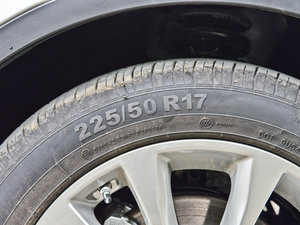 2016款优雅版 1.3T DCT领尚型 轮胎尺寸