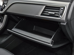 2016款优雅版 1.3T DCT领尚型 空间座椅