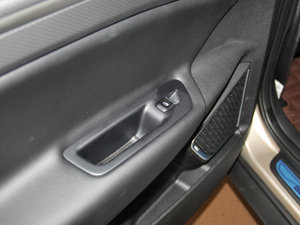 2016Ű 1.8L DCTI g