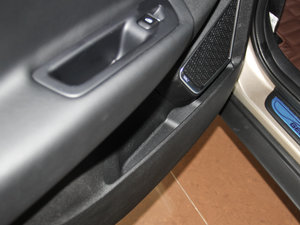 2016Ű 1.8L DCTI g