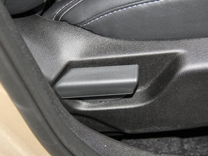 2016Ű 1.8L DCTI g