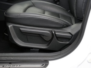 2016款运动版 1.8L 手动领尚型 主驾驶座椅调节