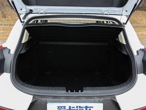 2016款运动版 1.8L 手动领尚型 行李厢空间
