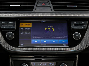 2016款运动版 1.8L 手动领尚型 音响调节