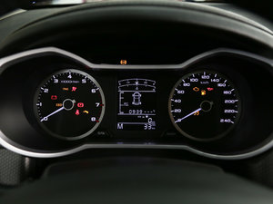 2016款运动版 1.3T 手动领尚型 中控区