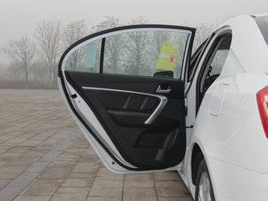 2016款三厢 1.3T 手动向上型 左后车门