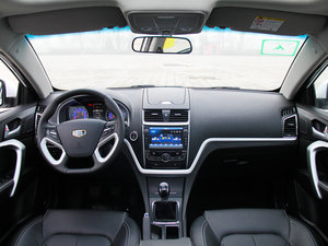 2016款三厢 1.3T 手动向上型 内饰全景