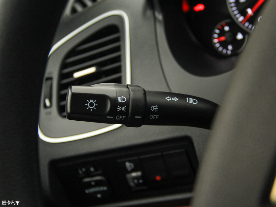 2016��������� 1.5L �Ԅ����F�� ��V