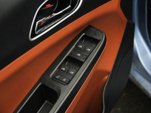 20161.5L ԄF V {܇ƅ^	