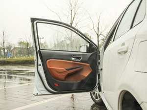 2016款1.5L 手动精英型 国IV 驾驶位车门