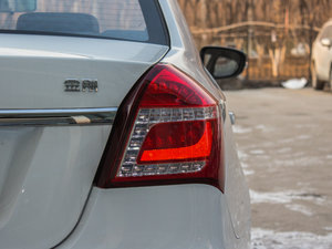 2016款1.5L 手动进取型 国IV 尾灯