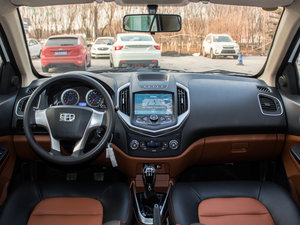 2016款1.5L 手动进取型 国IV 内饰全景
