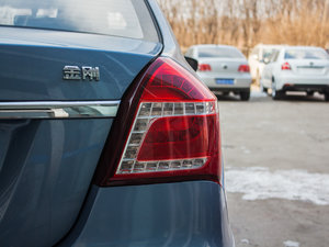 2016款1.5L 手动进取型 国V 尾灯