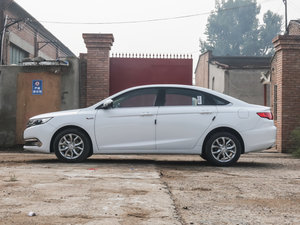2016款1.3T 手动精英型 正侧（左）