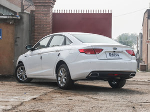 2016款1.3T 手动精英型 左后45度