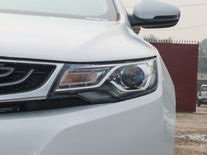 2016款1.3T 手动精英型 大灯