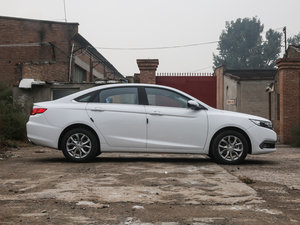 2016款1.8L 手动精英型 整体外观