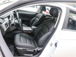 2016款1.3T DCT精英型 主驾驶座椅