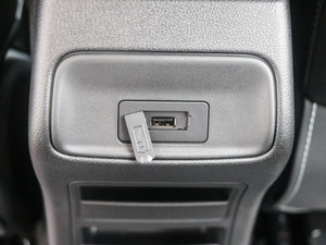 2016款1.3T DCT精英型 空间座椅
