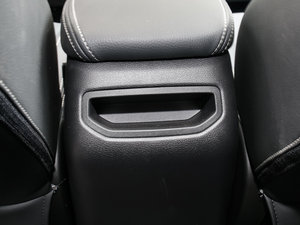 2016款1.8L 手动豪华型 空间座椅