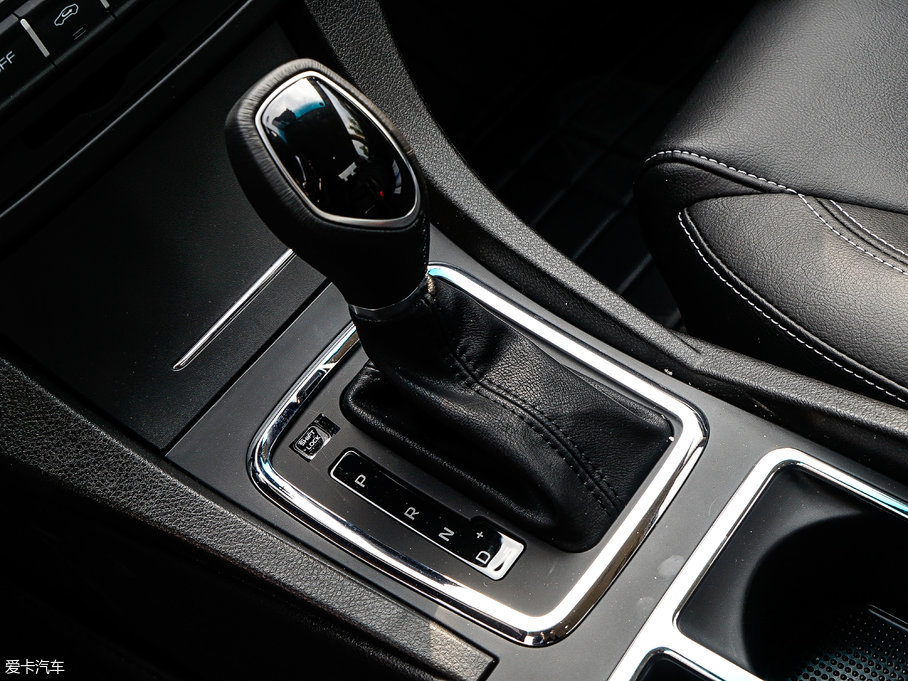 吉利汽車2017款新帝豪三廂