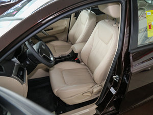 2017款百万款 1.5L 手动豪华型 空间座椅