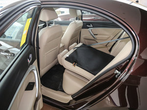 2017款百万款 1.5L 手动豪华型 空间座椅