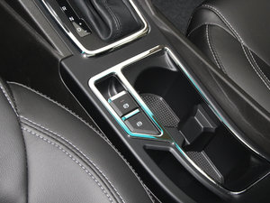 2017款百万款 1.5L CVT向上版 驻车制动器