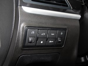 2017款百万款 1.5L CVT向上版 中控区