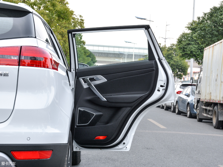 2017Խ 1.8TD Ԅ