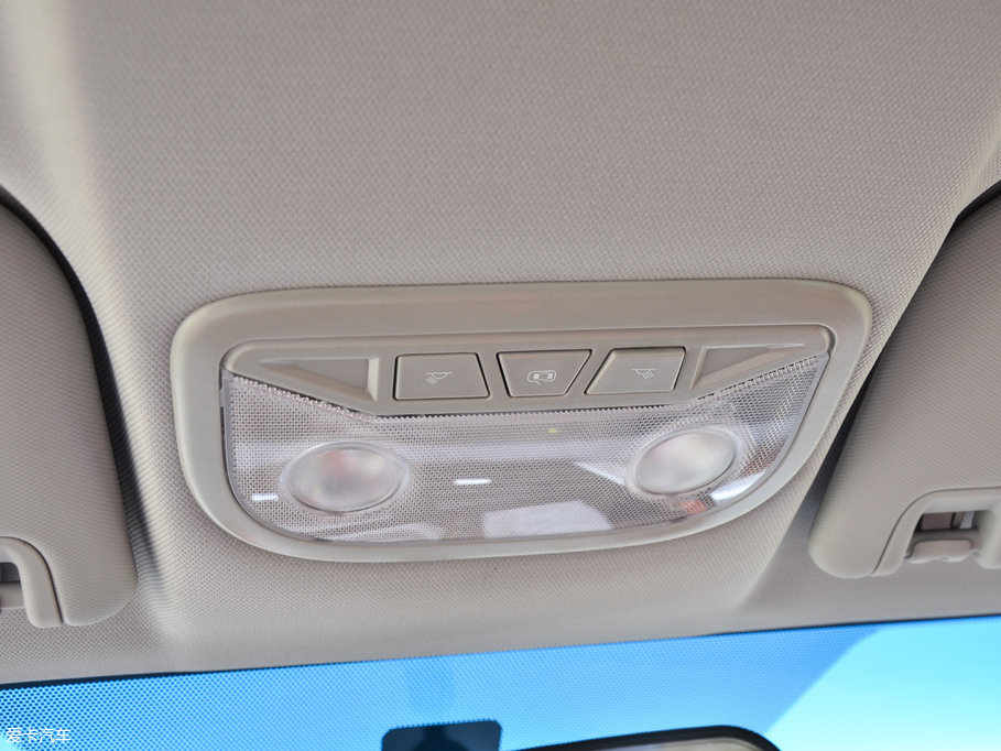 2017h(yun)X1 1.3L Ԅ(dng)Ұ