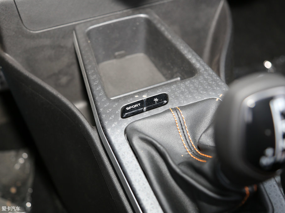 2017���h��X1 1.3L �Ԅ���Ұ�