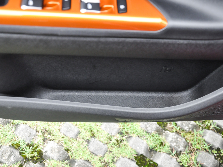 2017���h(yu��n)��X1 1.3L �ԄӘ�Ȥ��