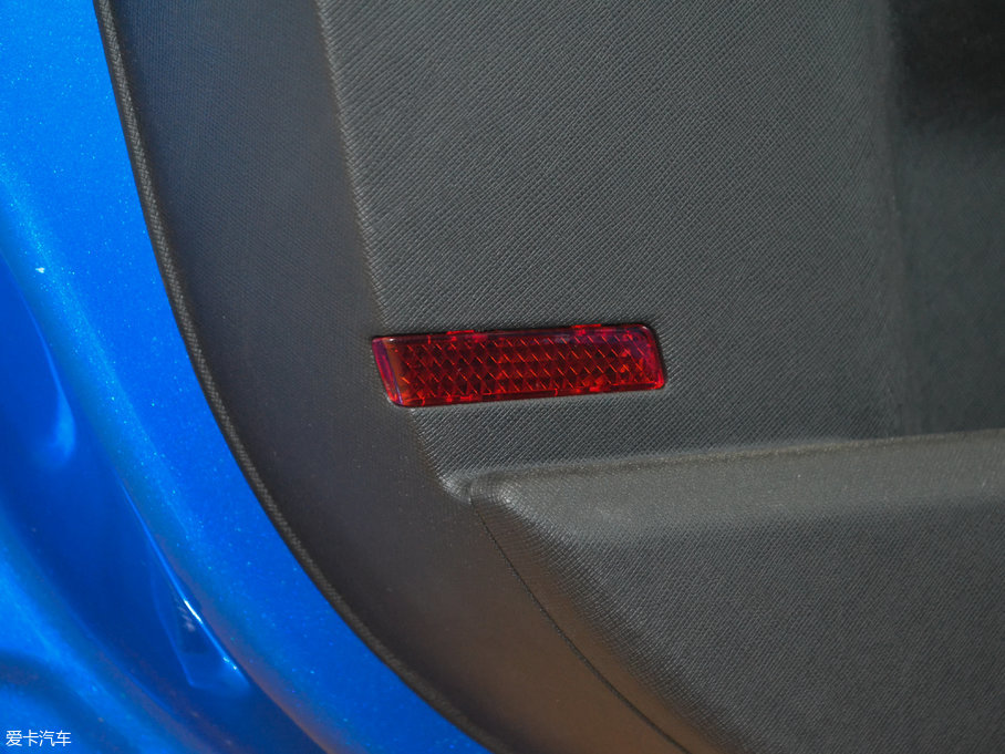 2017h(yun)X1 1.3L Ԅ(dng)Ȥ